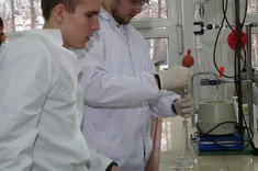 [FOTO, VIDEO] Tysiąc uczniów na seminarium chemicznym w Politechnice Rzeszowskiej