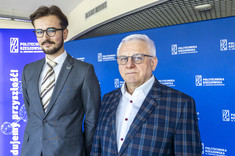od lewej: F. tlałka, prof. PRz A. Marciniec,