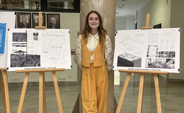 Studentka architektury L. Żaczek,