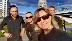Zdjęcie z biegaczy z treningu na rzeszowskich bulwarach