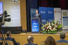 Prof. J. Sęp,